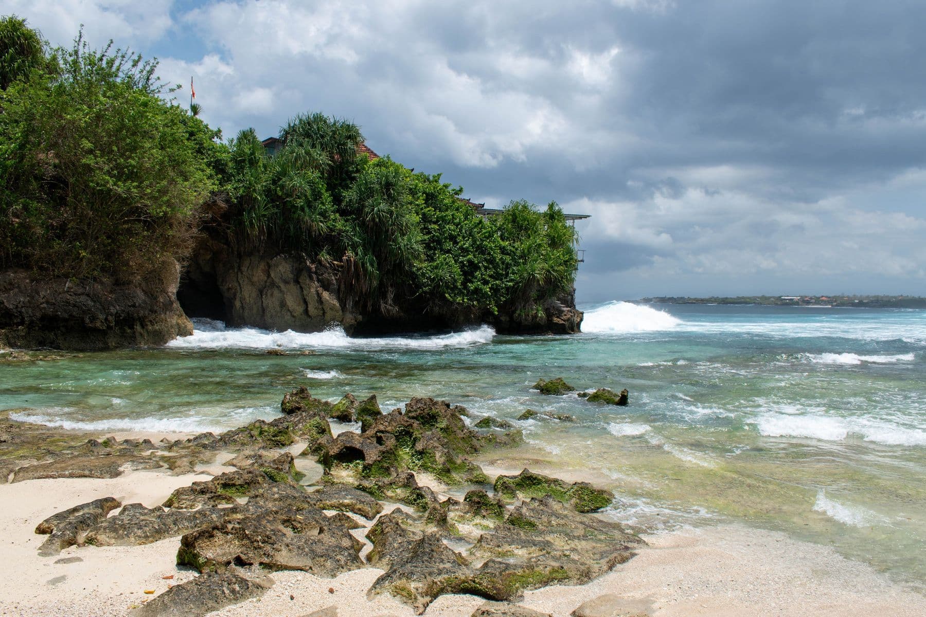 padang padang beach